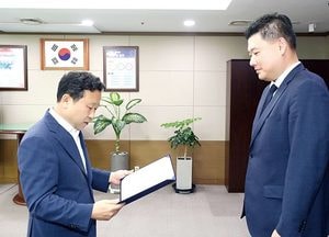옹진군, 김희석 고문 공인노무사 위촉식 개최