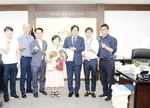 파주시의회, 칭찬공무원에 운정3동 신계숙 복지팀장 선정