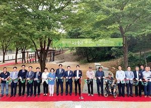 파주시, 장애물 없는 무장애 숲길 ‘헤이리 노을숲길’ 준공식 열어
