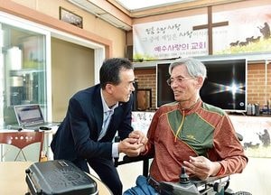 이항진 여주시장, 추석 맞이 사회복지시설 위문 방문…위문품 전달