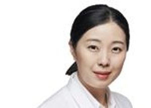 “손을 다친 후 이전만큼  움직일 수 없어요”