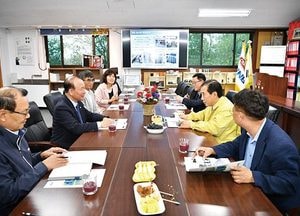 박윤국 포천시장, 우수기업 찾아 기업애로 청취