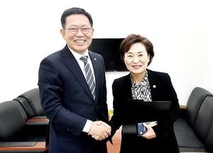박남춘 인천시장, 굵직한 현안 들고 국회 방문