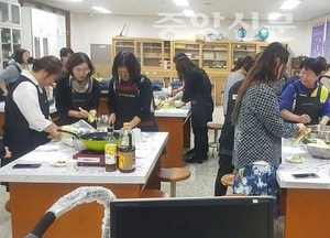 화성시, 바른 식단 알리기... 찾아가는 학부모 식생활 교육
