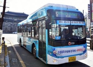 수원시, 무공해 전기버스 시대 개막… 시내 곳곳 누빈다