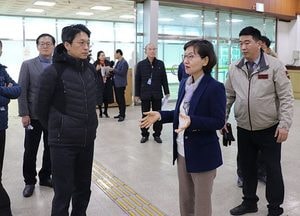 이화순 경기도 행정2부지사, 평택항 방문 주요 현안 점검