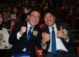 ‘이재명의 남자’ 김용 前 경기도 대변인, 출판기념회 열어