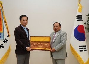 평택시, 캄보디아 공항청 방문단과 시청서 간담회