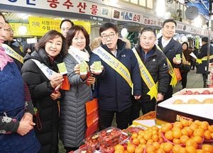 신동헌 광주시장, 설 명절 앞두고 경안시장 방문
