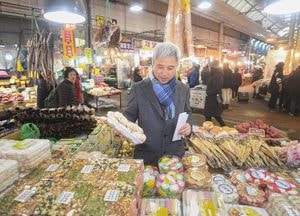 곽상욱 오산시장, 오색시장 장보기
