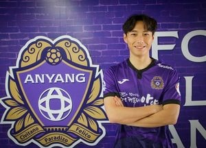 FC안양, 신인 미드필더 구본혁 자유선발 영입