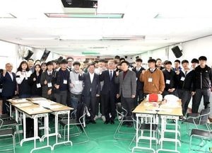 “모든 시민에게 적성에 맞는 일자리 적극 지원”