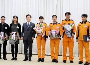 “화재 신속 현장대응 소방대원들 고맙습니다”