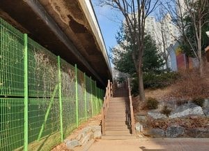 고양 일산교-대방지식산업센터 연결 계단 설치