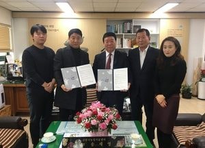 유기동물들 예쁘게 꾸며 입양 늘린다