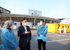 인구 많을수록 확진자 많아...경기도 “8개 시·군 확진자 없어”