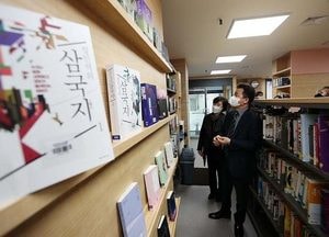 ‘만석비치 생각버스 작은도서관’ 조성사업 완공