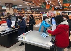 정부, 매점매석 마스크 '특별 자진신고 기간' 운영
