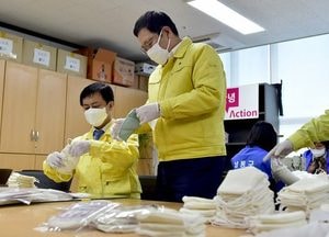 “우리는 서로의 사회안전망” 코로나19 이겨낼 수 있습니다