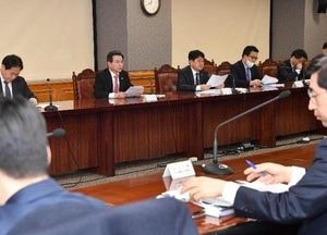 김용범 기재차관 "필요시 채권시장안정펀드 확대 등 조치"