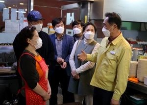 평택시, 확진자 발생으로 위축된 지역상권 현장 방문