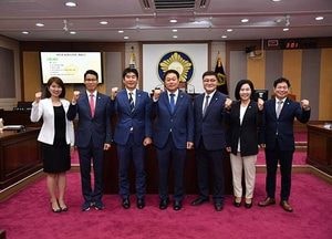 포천시의회, 코로나19 위기 극복 성금 기부