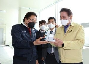최대호 안양시장 오상헬스케어 기업 격려