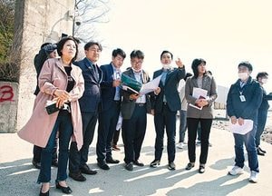 화성시의회 기획행정위원회, 공유재산 관리계획 심의대상지 현장 방문