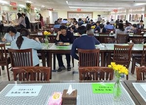경기도교육청, 지역 화훼농가 돕기 캠페인 진행