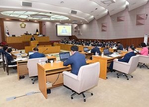 양주시의회, 제317회 임시회 폐회···섬유·가죽·패션산업특구 규약 동의안 등 조례안 5건 심의·의결