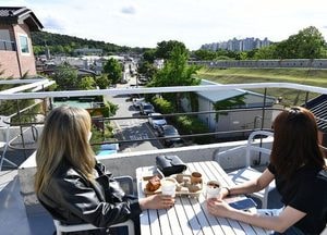 “인력거 타고 수원 행리단길 구경가요”