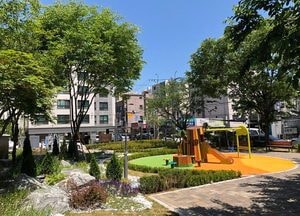 용인시 풍덕천소공원 도심 속 정원으로 새 단장
