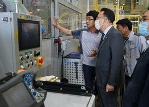 최종원 한강유역환경청장 기아자동차 방문해 산업계 애로사항 청취