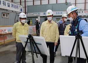 김종천 과천시장, 호우·폭염 대비 대형 공사 현장 안전점검