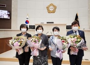 용인시의회, 유향금·이은경·김진석·안희경 의원 의정활동 우수의원상 수상