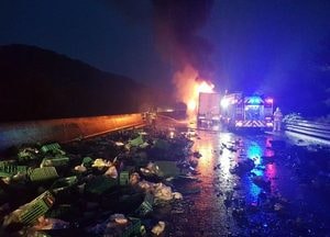 제2중부고속도로서 화물차 간 추돌사고…1명 사망