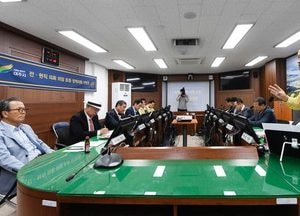 여주시, 전·현직 의회 의장과 시정 발전 방향 논의
