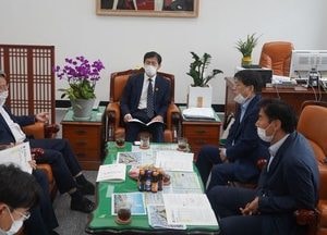 한대희 군포시장, 국토부에 노후된 금정역  현대화 요청