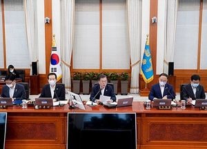 오는 8월 17일 임시공휴일 지정...문 대통령 ‘국민께 작은 위로되길’