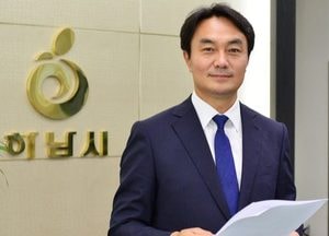 [인터뷰] 김상호 하남시장 “호랑이 눈으로 시정 판단, 소 걸음처럼 우직하게…하남시 발전 위해 꾸준히 매진”