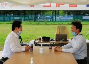 안병용 시장군수협의회장, 김종천 과천시장 천막집무실방문격려