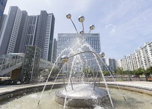 의왕시 물빛근린공원 분수의 시원한 물줄기