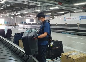 인천국제공항공사, 공항 운영 현장에 근력보조 웨어러블 로봇 시범 도입
