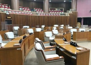 안양시의회, 임시회 앞두고 본회의장 등 가림막 설치