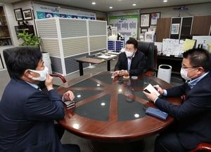 동구청장, 도시공사 사장과 면담… “화해 권고안 수용 촉구”
