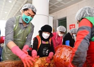 하남시 미사1동, 첫 지역 협업사업 ‘명품김치 나눔’ 행사