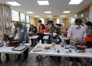 용인시, 부부 유대감 증진 '황혼의 프러포즈 잔잔한 감동'