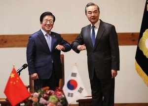 박병석 국회의장, 왕이 중국 국무위원겸 외교부장 예방 받아
