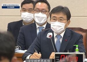 권덕철 복지부장관 후보자 "코로나19 진단검사량 늘리고 백신 조속히 확보할것"
