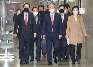 국민의힘, 당협위원장 민경욱·김소연 등 24곳 교체